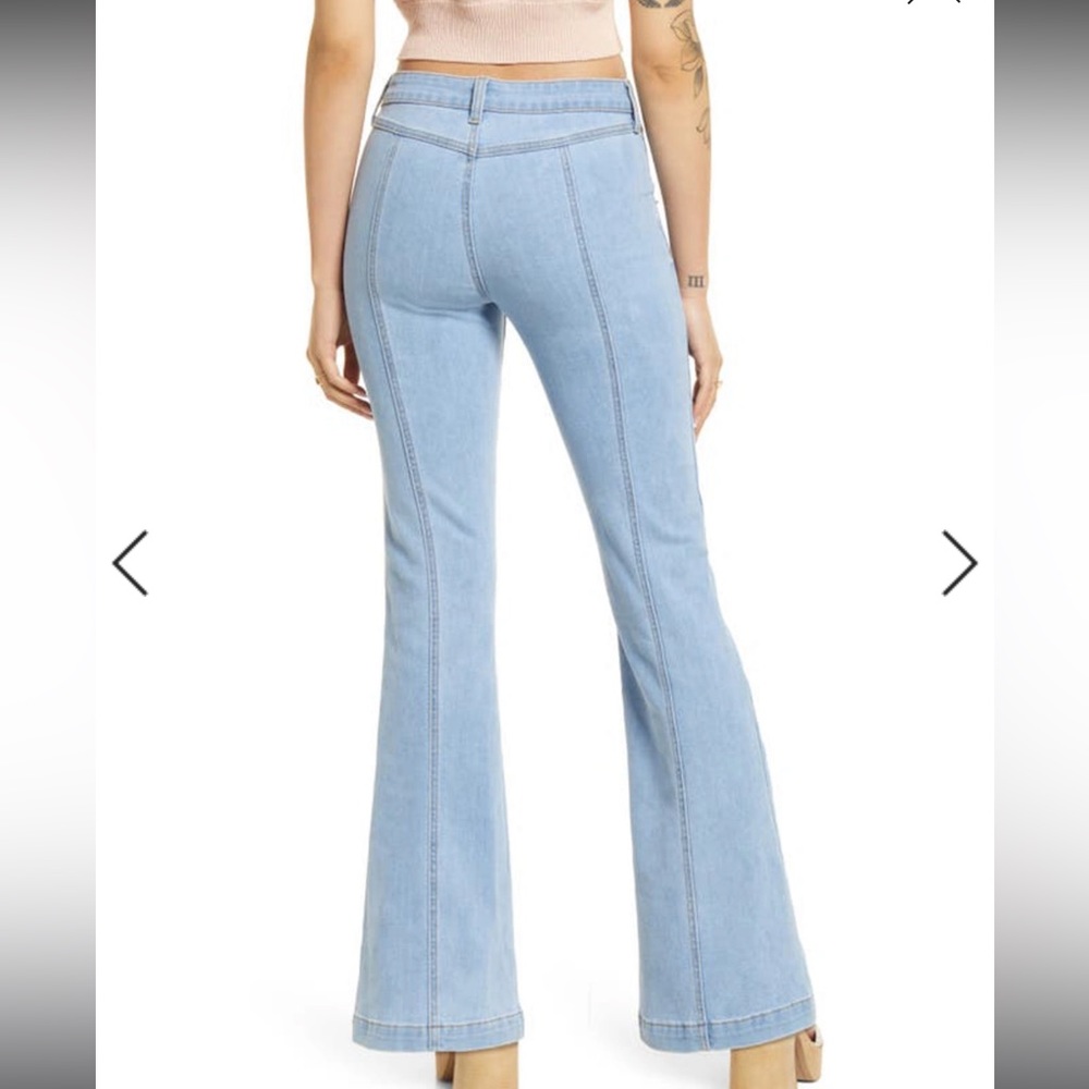 BP / Nordstrom / Center Seam Flare / Size 31 / Super Light Wash